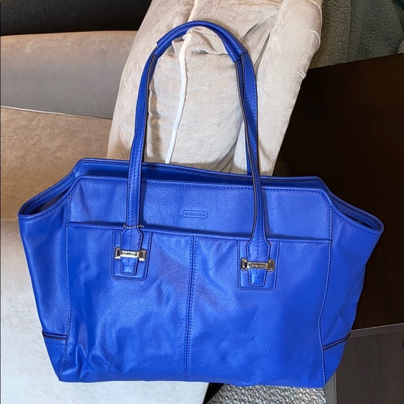 Coach Purse - Picture 2 of 16